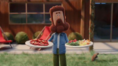 Giant Hands Help a Miniature World Showcase LG’s Commitment to Sustainability